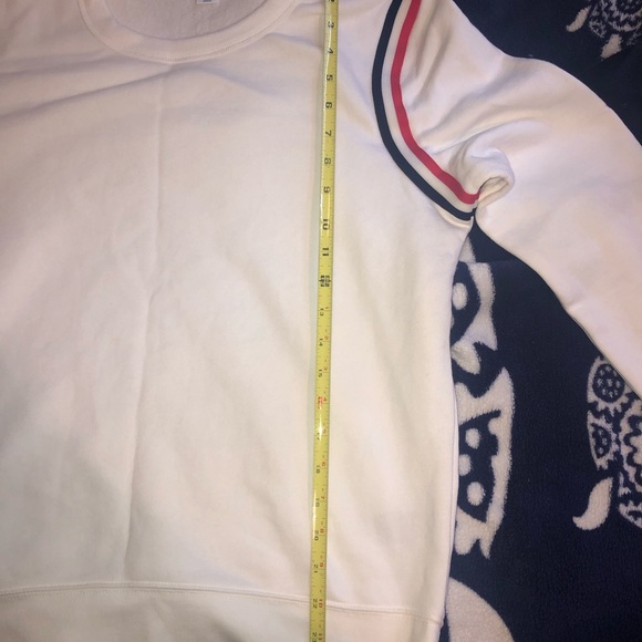 Old navy pullover medium sweater - Picture 7 of 8